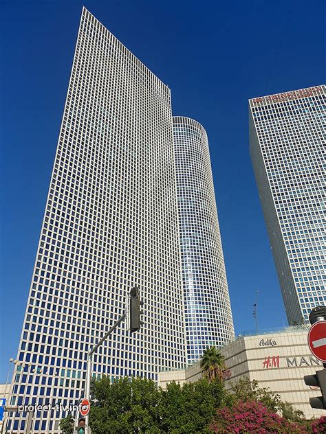 מרכז עזריאלי.